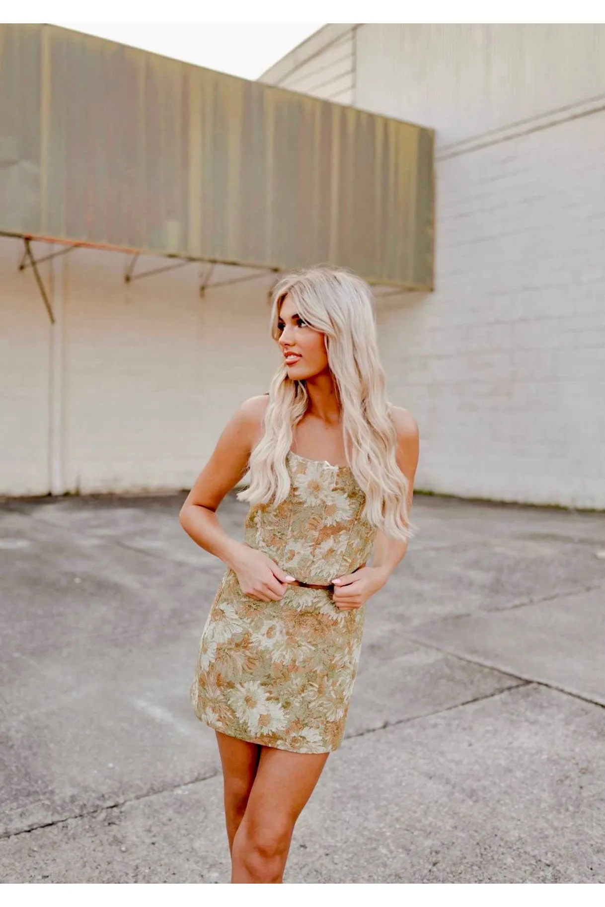 Jaw-Dropping Jacquard Floral Mini Skirt