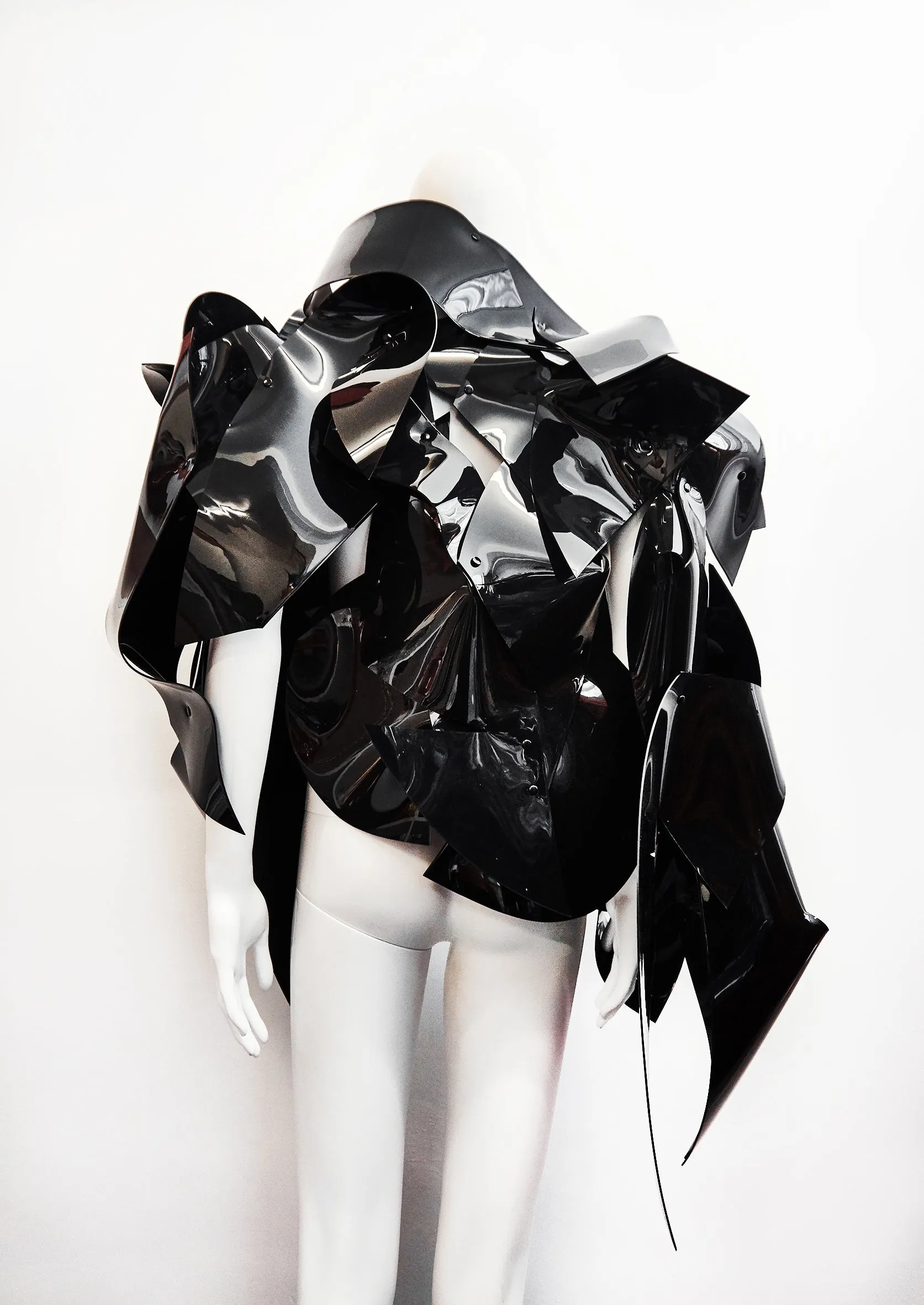 Sculpture Black Onna Bugeisha by Jivomir Domoustchiev