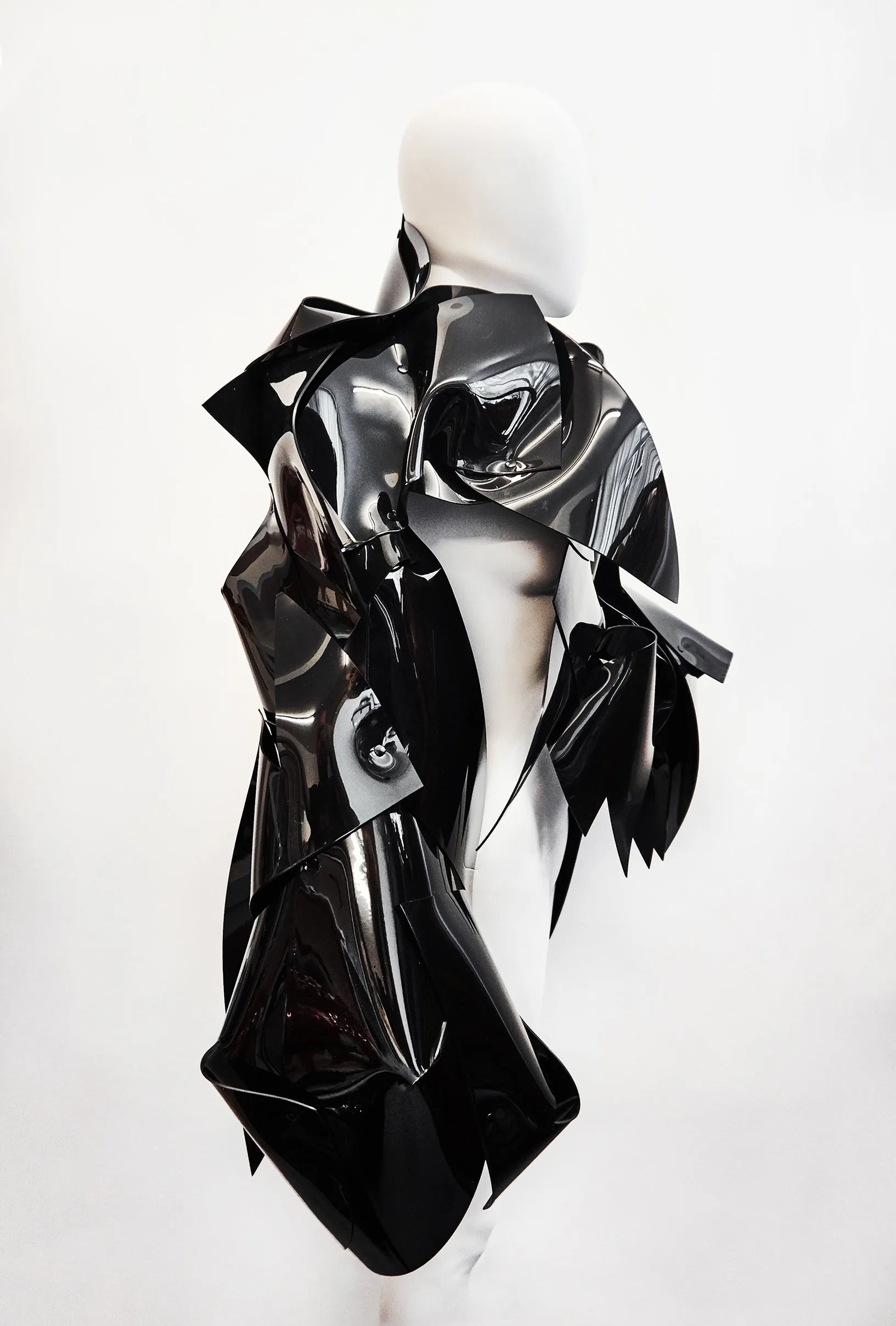 Sculpture Black Onna Bugeisha by Jivomir Domoustchiev