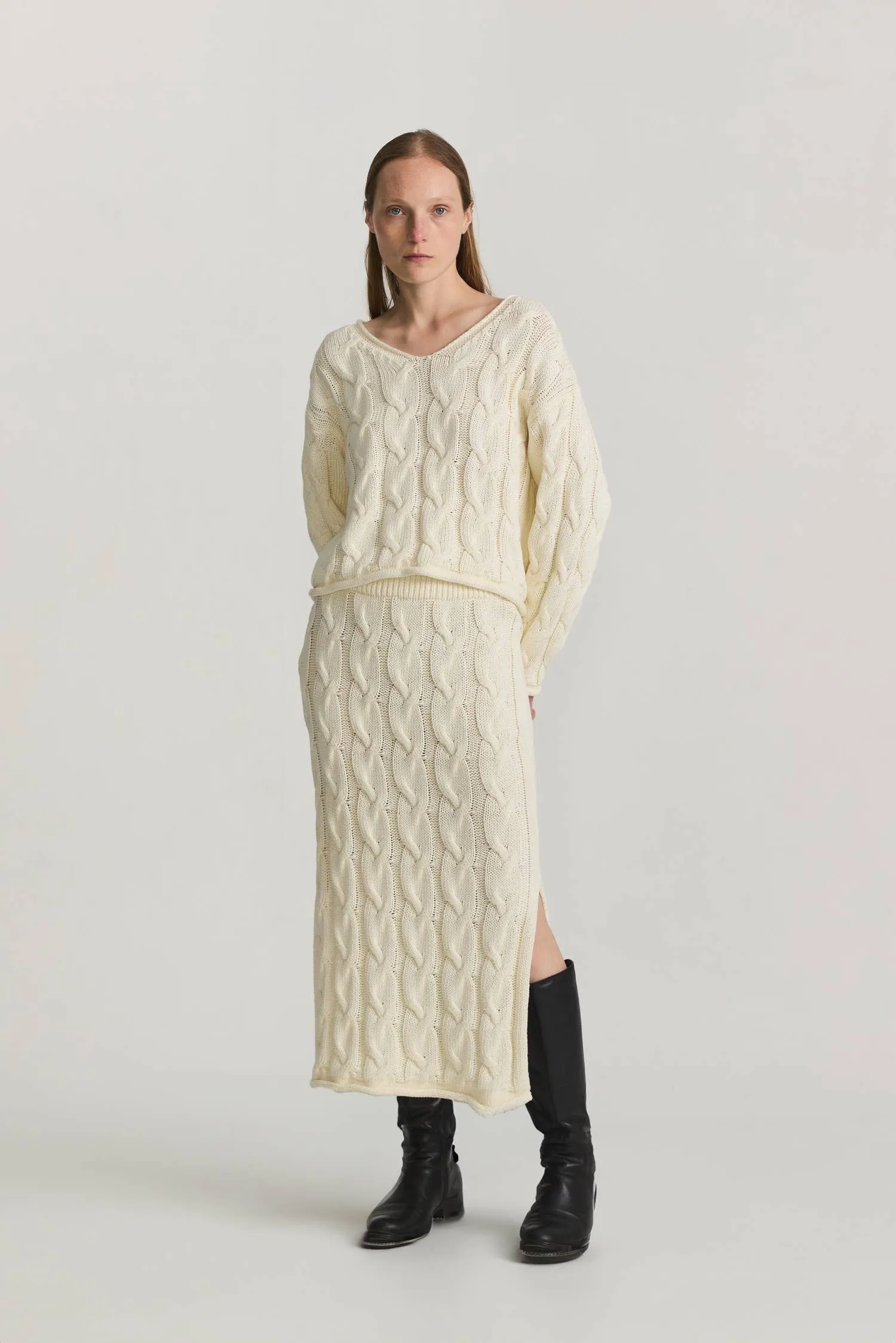 The Charlotte Sweater | Detailed V-Neck Cable Knit Pullover: CREAM / SMALL