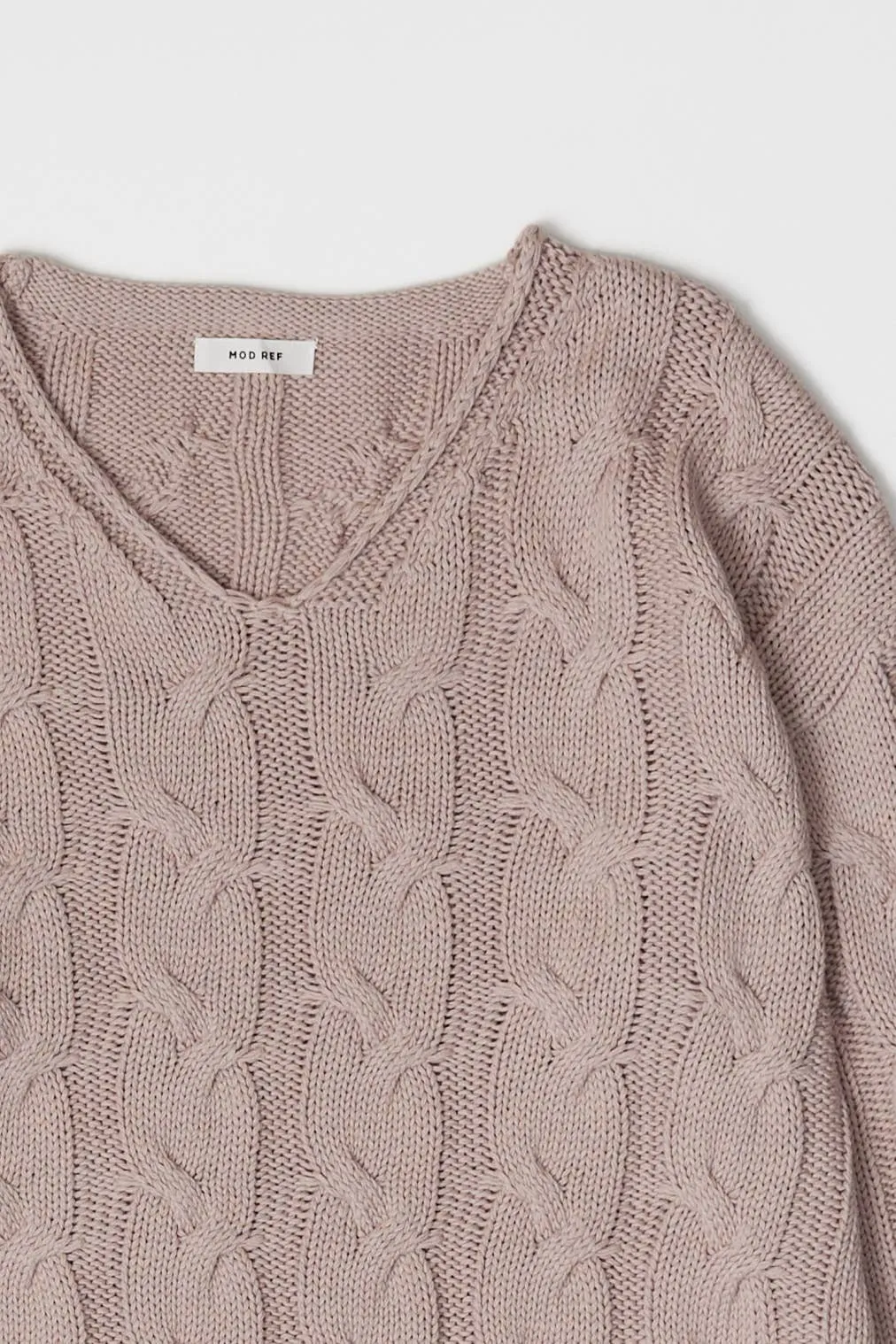 The Charlotte Sweater | Detailed V-Neck Cable Knit Pullover: CREAM / SMALL